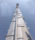 Sztuczna samonośna stalowa wieża Monopole o wysokości 50 m