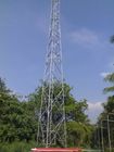 50-metrowa stalowa wieża nadająca sygnał mikrofalowy
