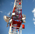 Q235 Kątowa stalowa 3 nogi Wieża kratowa telekomunikacyjna