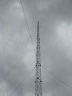 Okrągła ściana z 3 nogami, kątowa, stalowa wieża antenowa Gsm