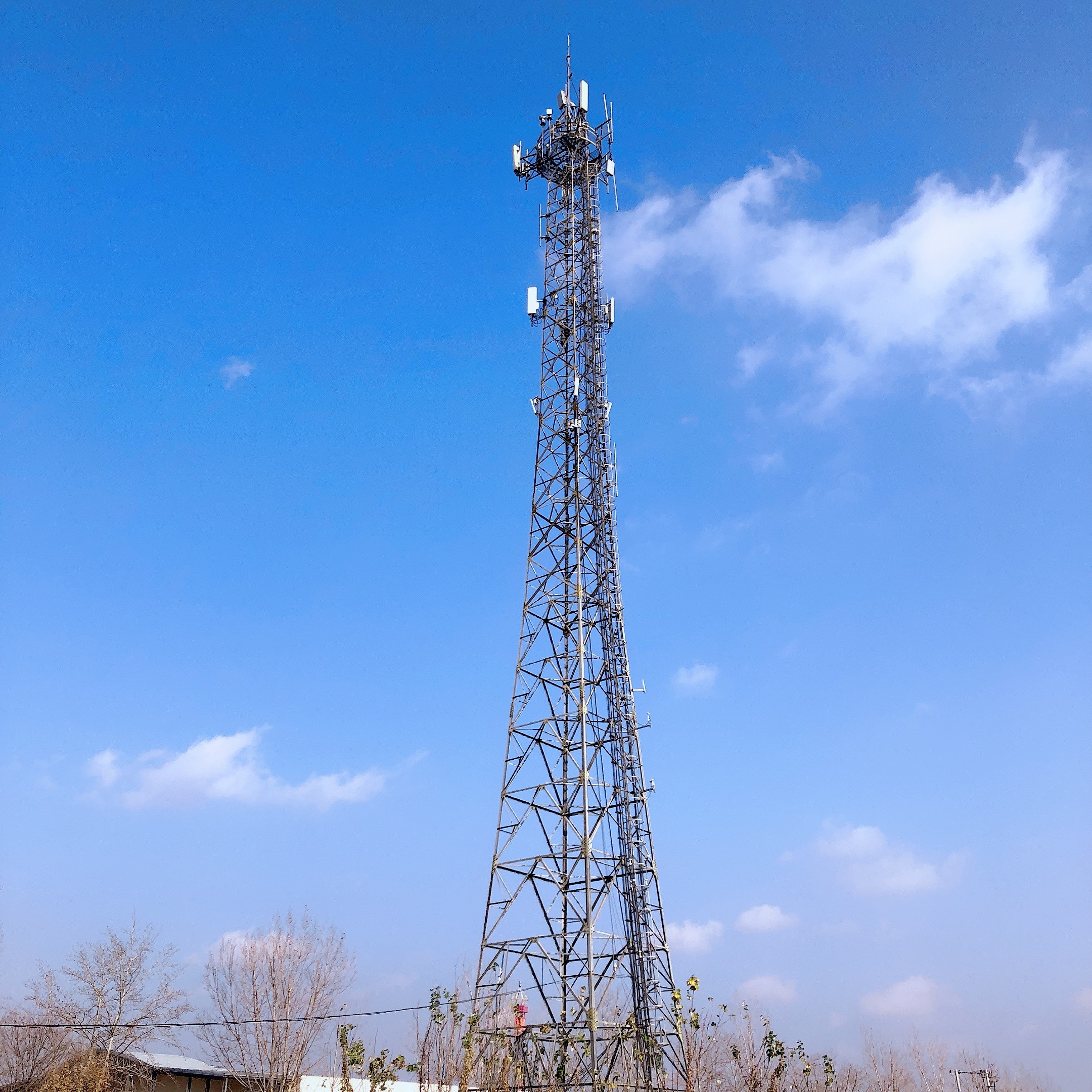 Q345 20m 30m 40m Cynkowane ogniowo wieże telekomunikacyjne