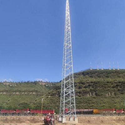Wieża anteny kratowej Wi-Fi 4 nogi Kątowa rura stalowa kątowa